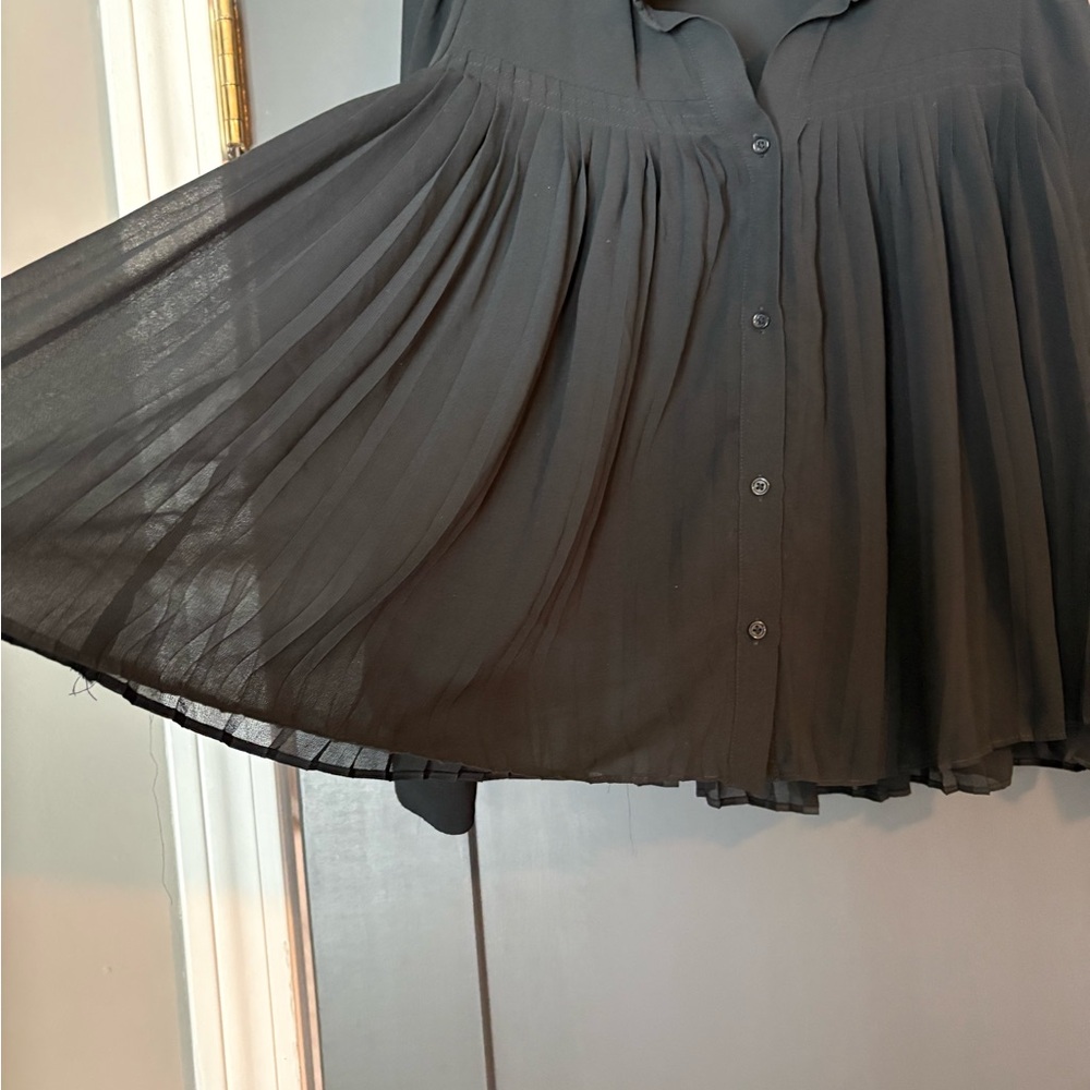 Banana Republic Black Pleated Collar Button-Up Blouse - Picture 7 of 7